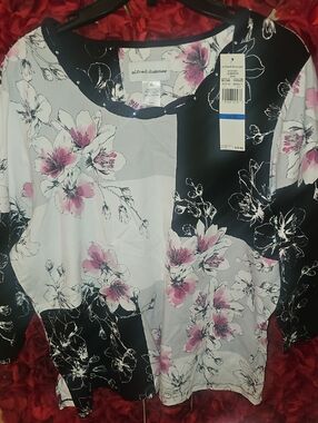 Alfred Dunner Black, White & Pink Floral Tunic Top